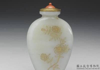 图片[2]-Jade snuff bottle with a filled-gold floral decoration, Qing dynasty, 18th century-China Archive